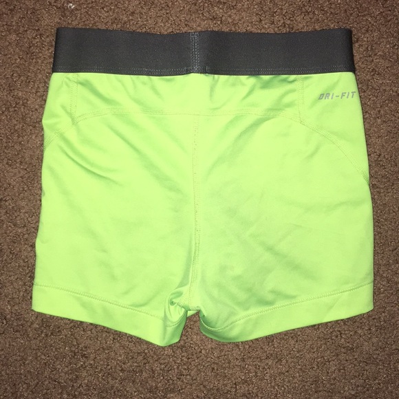 Nike Pro Spandex Shorts - Picture 3 of 3